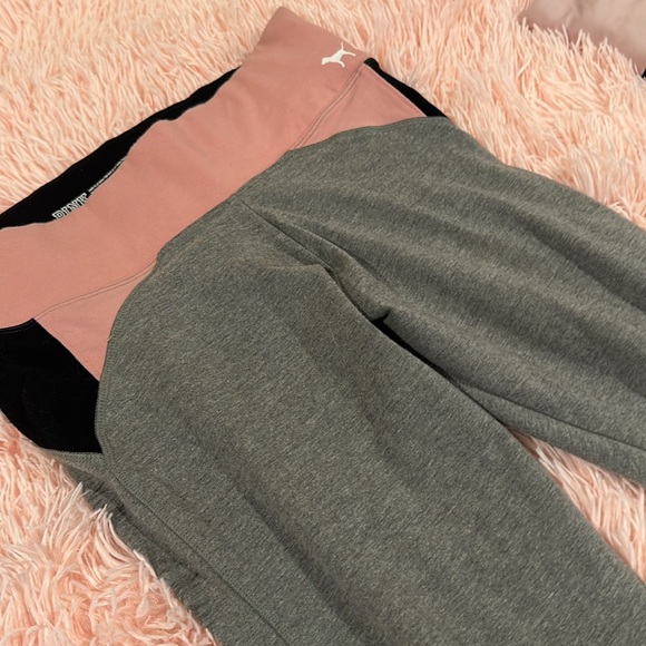Two pair of Victoria, secrets size, small yoga, stretch pants - Picture 6 of 9